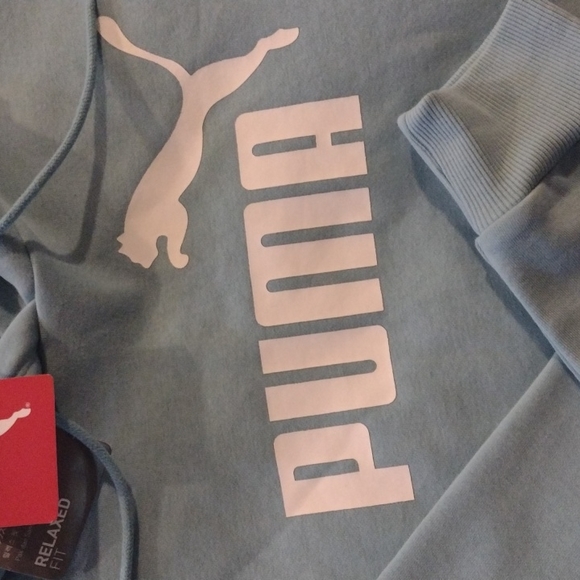 PUMA Relaxed Fit Crop Sweatshirt NEW - Picture 5 of 5